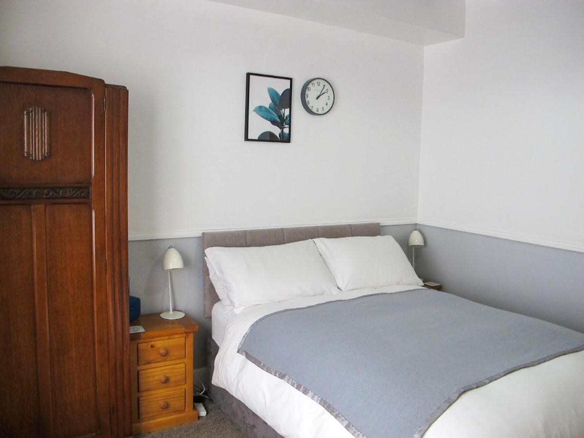 Stone'S Throw Guest House Weymouth Esterno foto