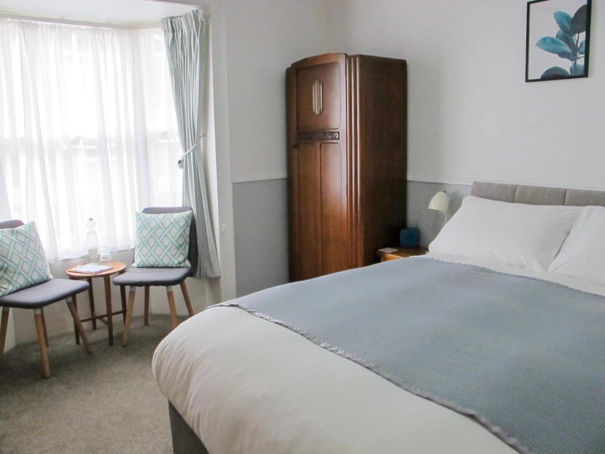 Stone'S Throw Guest House Weymouth Esterno foto